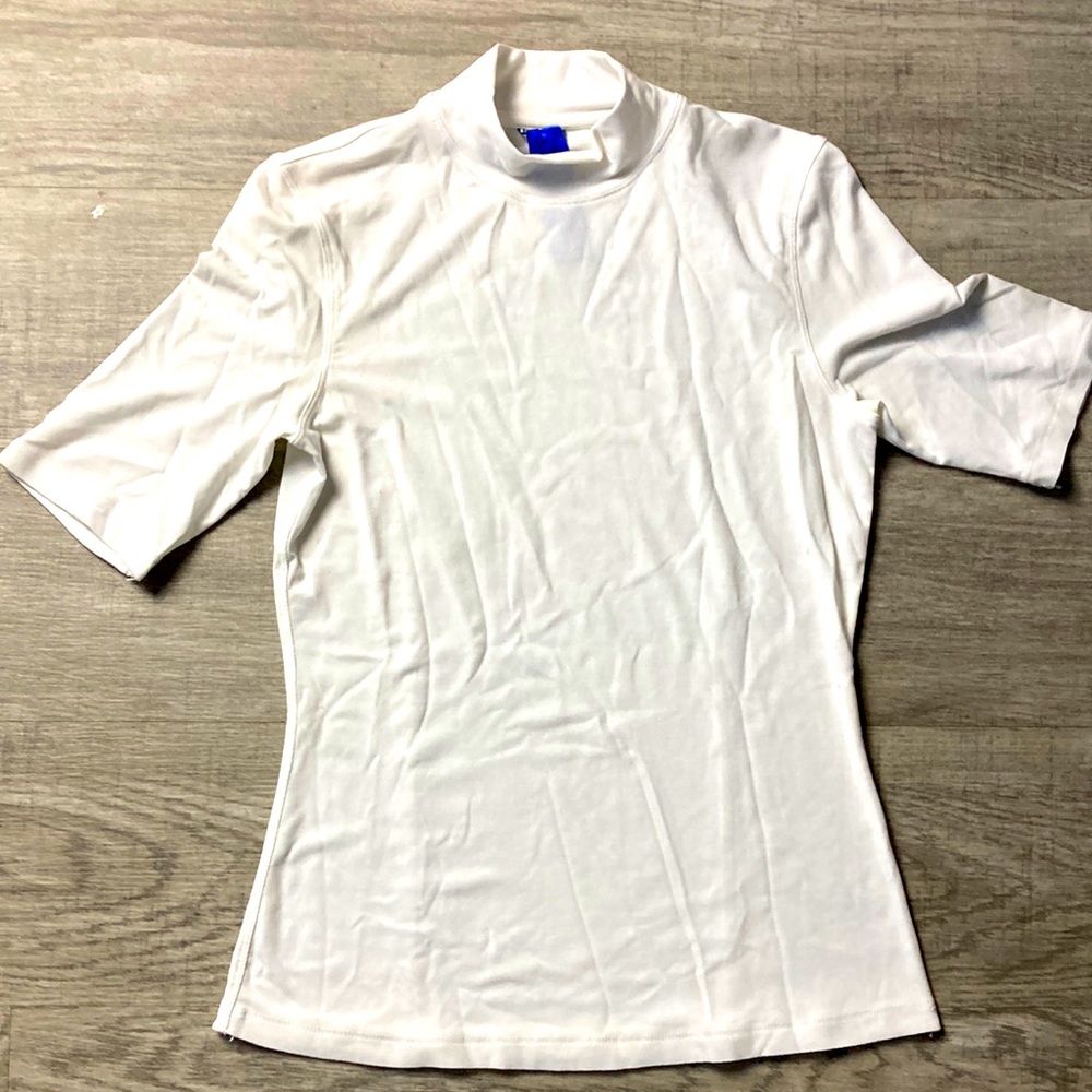 Kit and Ace mock neck Tshirt base layer